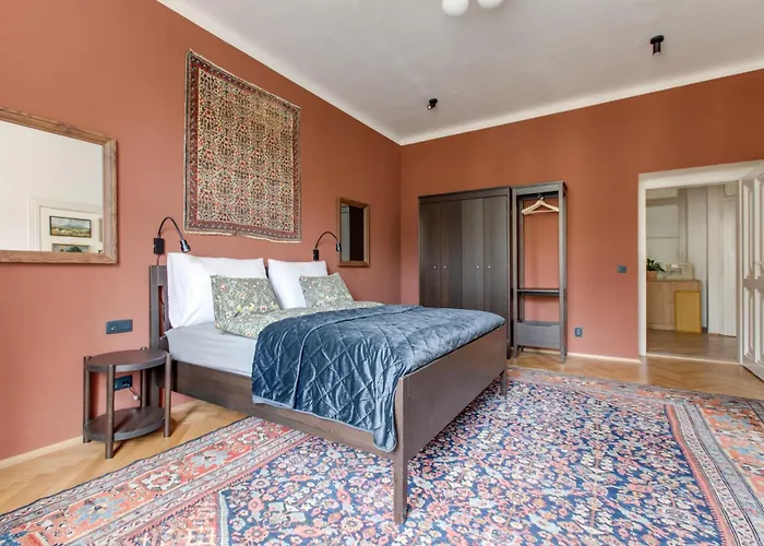 Heart Of Old Town Comfy 2bdr 2bath Apartment