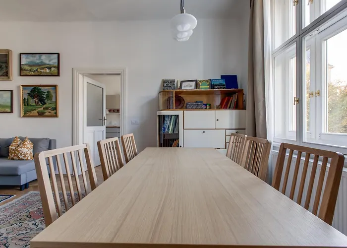 Heart Of Old Town Comfy 2bdr 2bath Prague