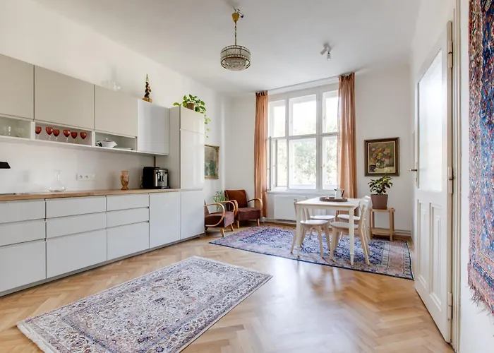 Apartment Heart Of Old Town Comfy 2bdr 2bath