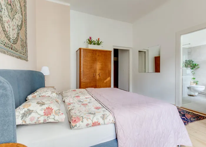 Apartment Heart Of Old Town Comfy 2bdr 2bath *