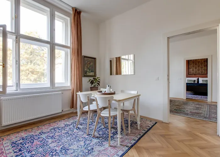 Heart Of Old Town Comfy 2bdr 2bath Apartment *
