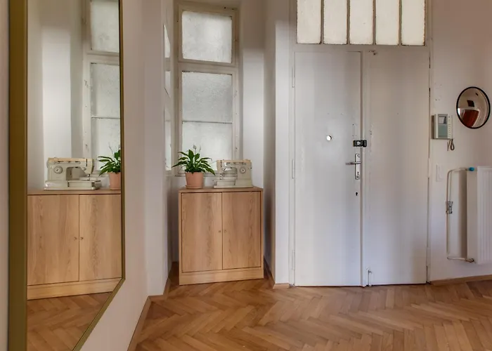 Apartment Heart Of Old Town Comfy 2bdr 2bath *