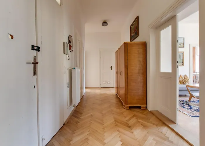 Heart Of Old Town Comfy 2bdr 2bath Prague