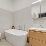 Heart Of Old Town Comfy 2bdr 2bath * Praha