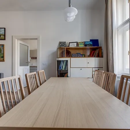 Heart Of Old Town Comfy 2bdr 2bath Prague