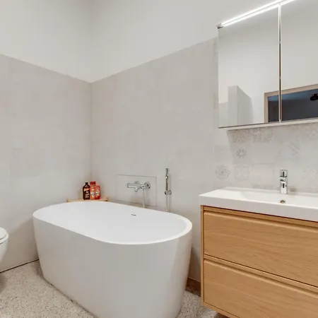 Heart Of Old Town Comfy 2bdr 2bath * Prague