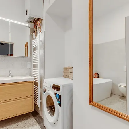 Apartment Heart Of Old Town Comfy 2bdr 2bath Prague