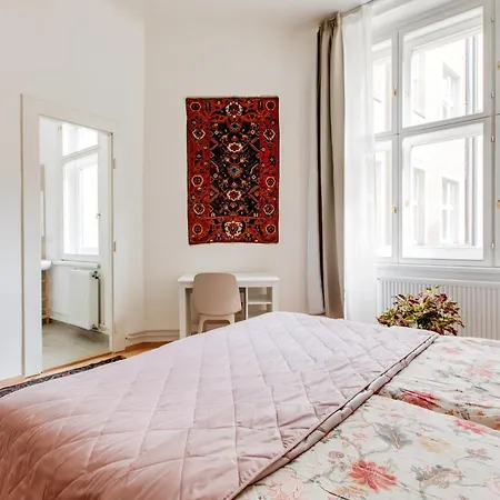 Διαμέρισμα Heart Of Old Town Comfy 2bdr 2bath